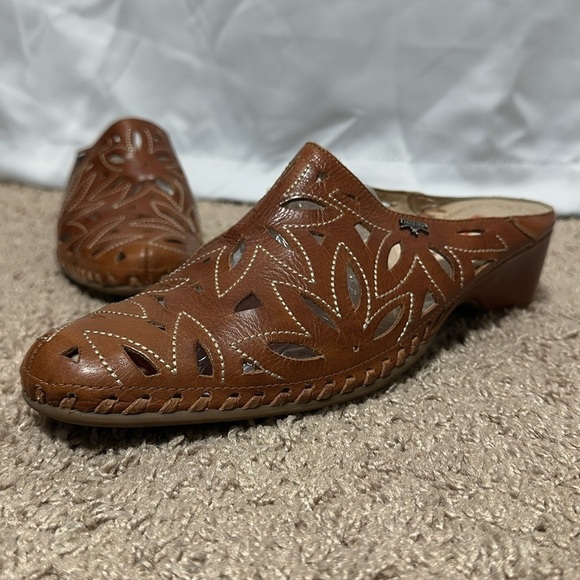 PIKOLINOS Brown Leather Mules - Picture 6 of 6